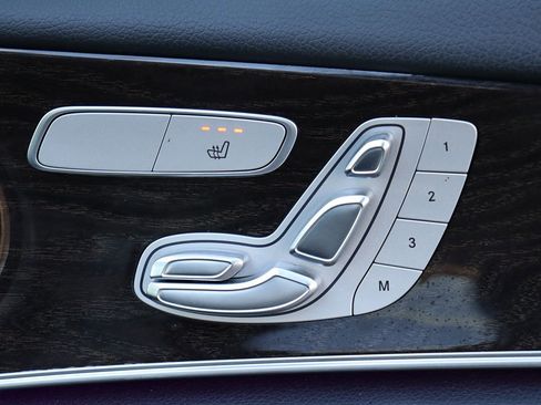 Used 2019 Mercedes-Benz E 450 4MATIC Sedan w/ Premium Package image 41