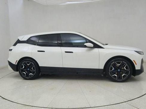 Used 2024 BMW iX xDrive50 w/ Premium Package AWD/4WD image 56