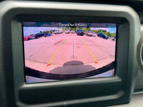 Used 2022 Jeep Wrangler Unlimited Sport AWD/4WD image 33