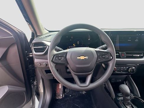 New 2026 Chevrolet TrailBlazer LT FWD image 12