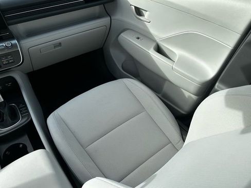 Certified 2025 Hyundai Kona SEL image 13