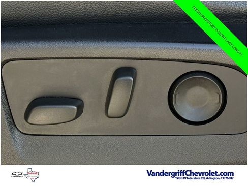 Used 2023 Chevrolet Colorado Trail Boss w/ Technology Package AWD/4WD image 22