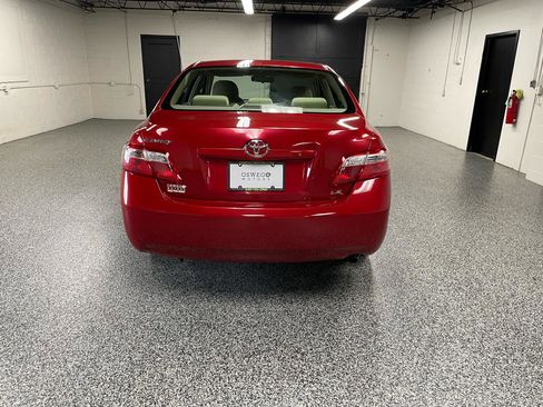 Used 2007 Toyota Camry LE FWD image 7