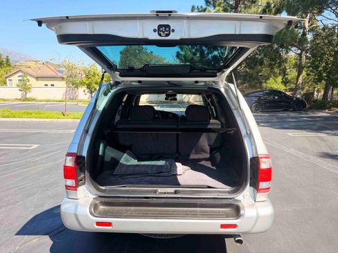 Used 2003 Nissan Pathfinder SE w/ SE Popular Pkg image 30