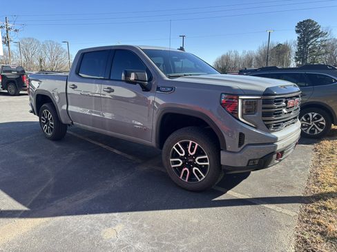 Certified 2025 GMC Sierra 1500 AT4 w/ AT4 Premium Package image 7