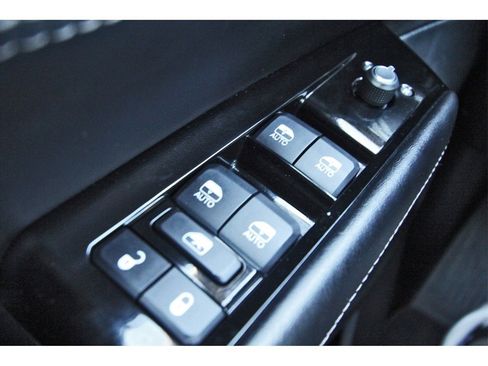 Used 2023 Jeep Wagoneer L 2WD w/ Premium Group I image 22