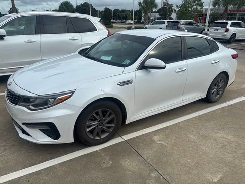 Used 2020 Kia Optima LX FWD image 1