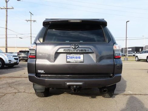 Used 2022 Toyota 4Runner SR5 Premium image 6