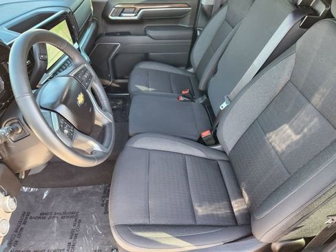 Certified 2025 Chevrolet Silverado 1500 LT AWD/4WD image 12