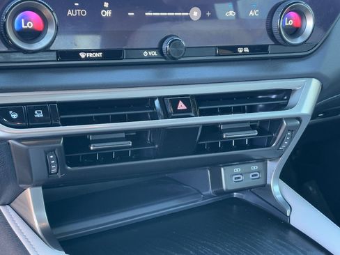 Used 2024 Lexus RX 350 Premium Plus w/ Convenience Package image 28