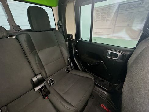Used 2020 Jeep Gladiator Sport w/ Quick Order Package 24S image 14