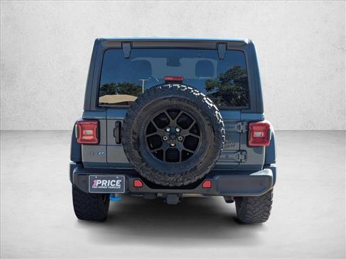 Used 2024 Jeep Wrangler Unlimited AWD/4WD image 7