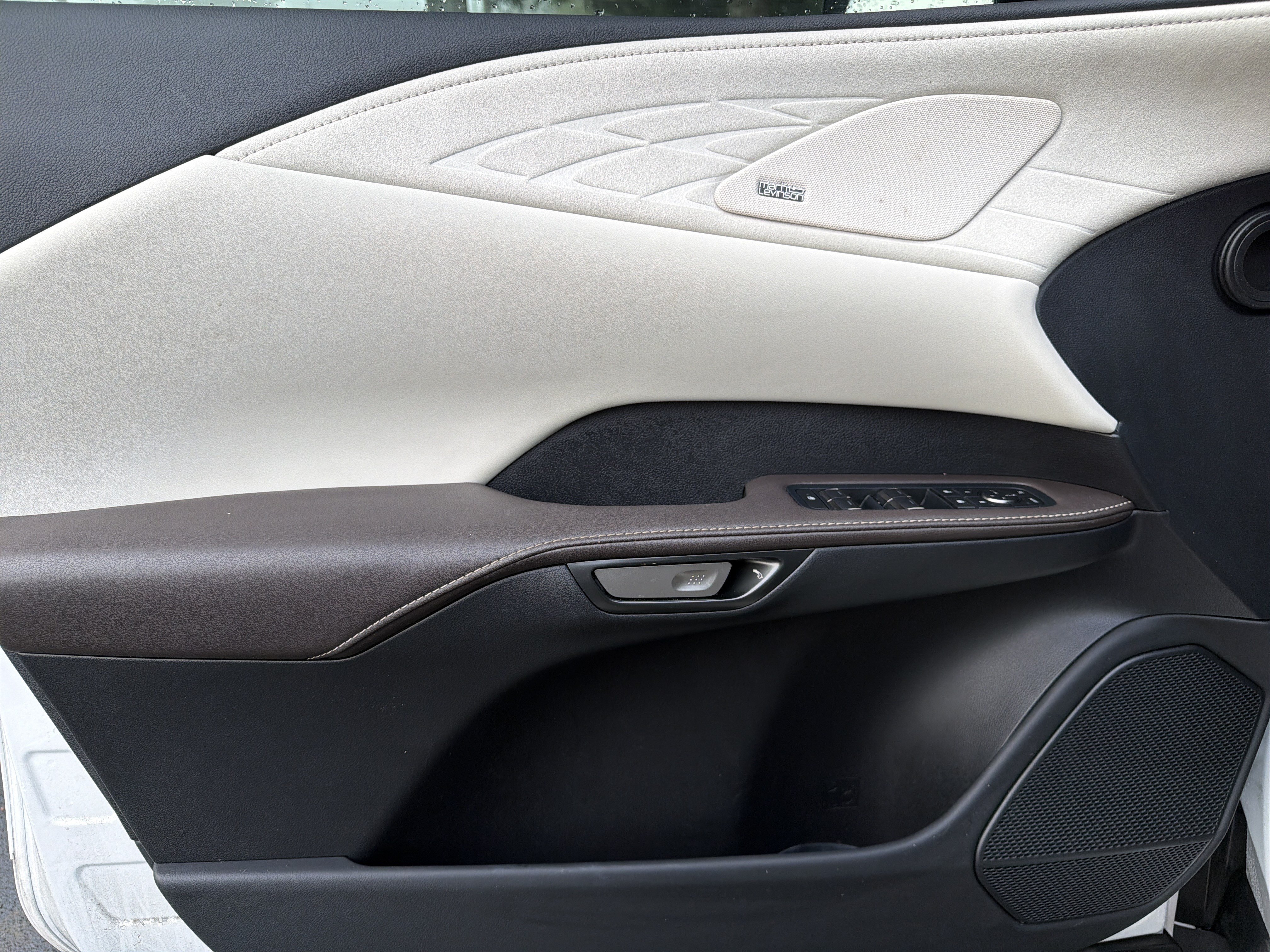Used 2024 Lexus RX 350 FWD w/ Convenience Package image 13