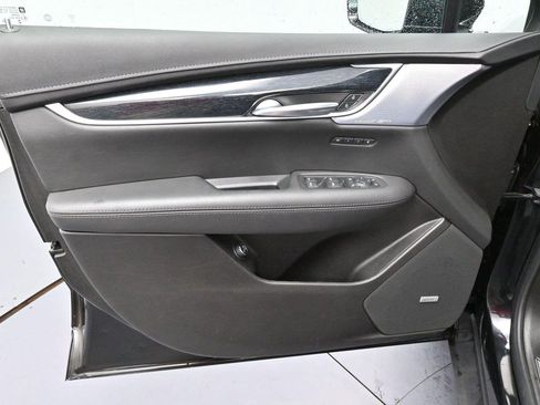 Certified 2024 Cadillac XT5 Premium Luxury w/ LPO, Floor Liner Package AWD/4WD image 11