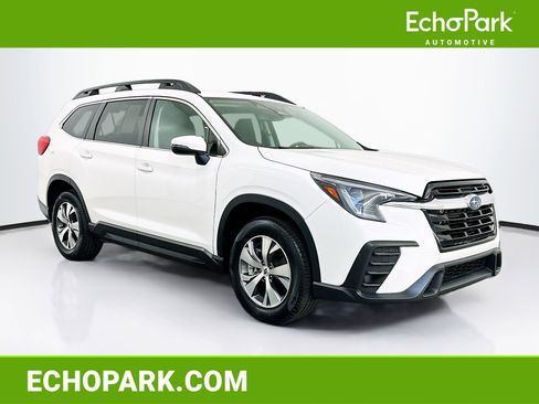 Used 2023 Subaru Ascent Premium w/ Convenience Package image 1