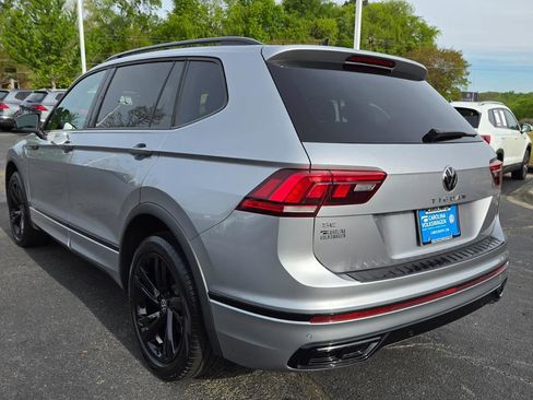 Used 2023 Volkswagen Tiguan SE R-Line image 3