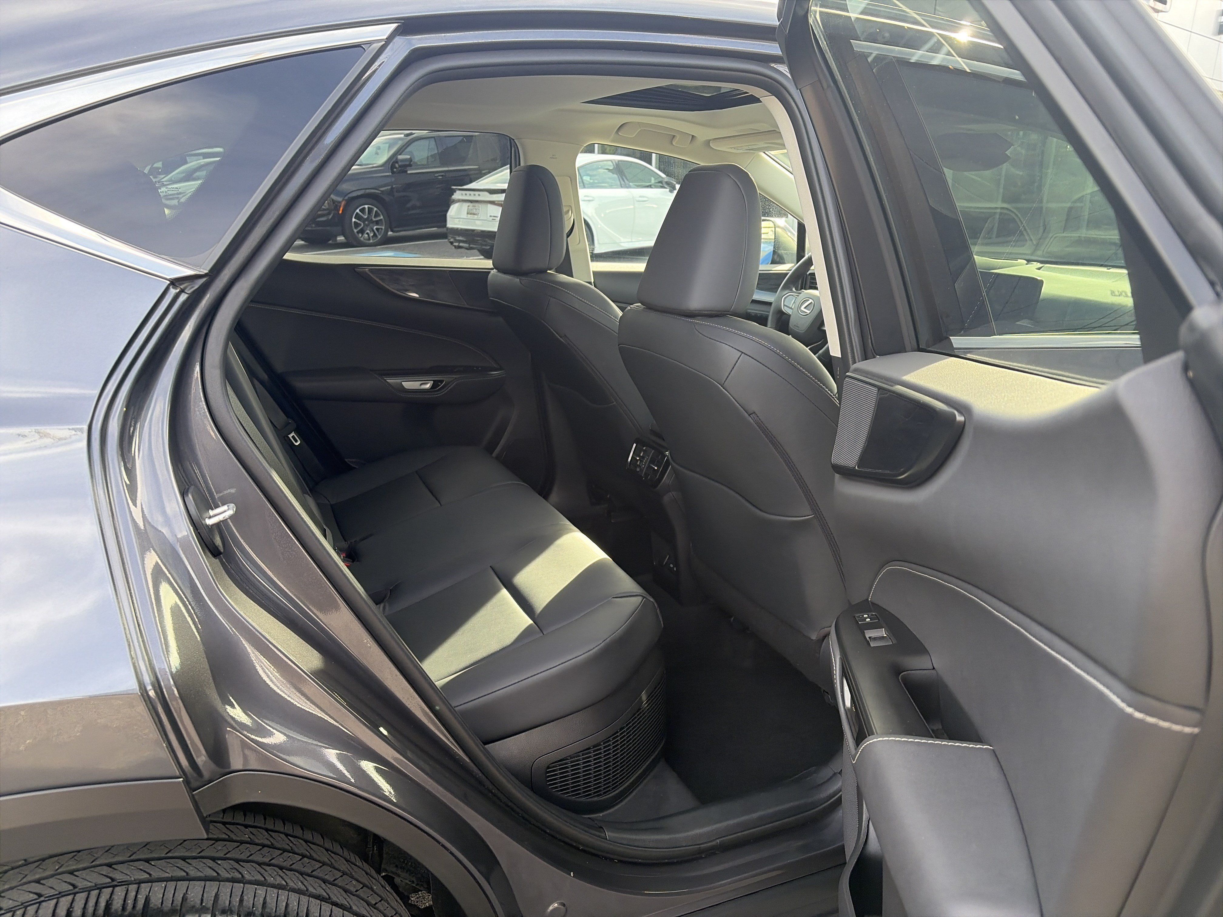Used 2026 Lexus NX 350h AWD w/ Cold Area Package image 14