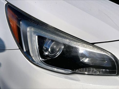 Used 2017 Subaru Outback 3.6R Touring w/ Popular Package #5A image 27