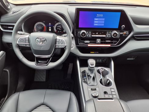 New 2026 Toyota Highlander XSE AWD/4WD image 12