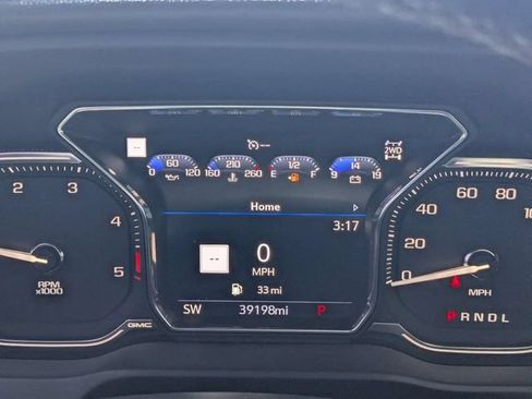 Used 2022 GMC Sierra 2500 AT4 w/ AT4 Premium Plus Package AWD/4WD image 30