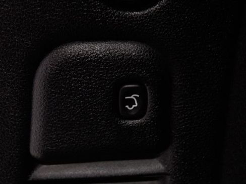 Used 2022 Dodge Durango GT image 24