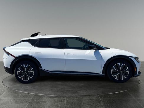 Used 2024 Kia EV6 Light AWD/4WD image 10