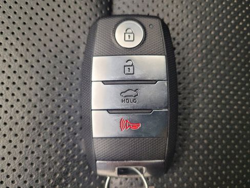 Used 2019 Kia Sorento SX FWD image 32