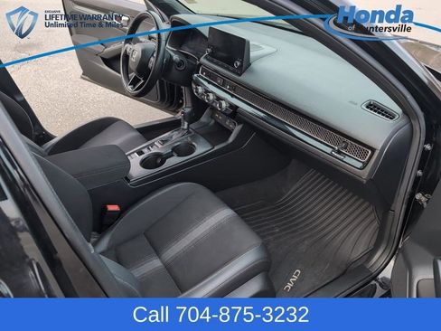 Used 2023 Honda Civic Sport image 16