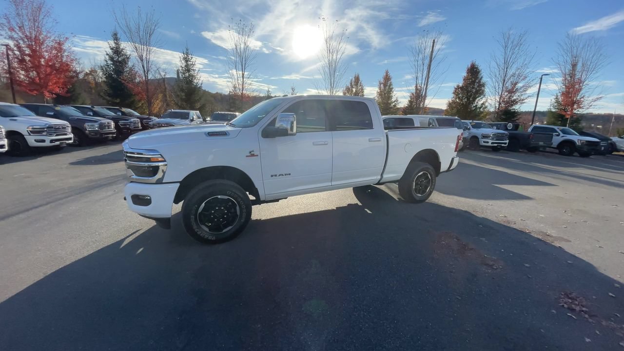 Used 2026 RAM 2500 Laramie AWD/4WD image 4