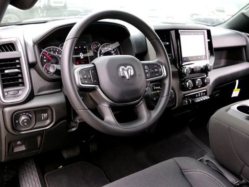 New 2026 RAM 1500 Express AWD/4WD image 8