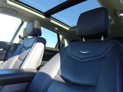 Used 2019 Cadillac XT5 Premium Luxury image 10