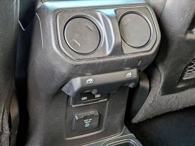 Used 2021 Jeep Wrangler Unlimited Rubicon w/ LED Lighting Group AWD/4WD image 18