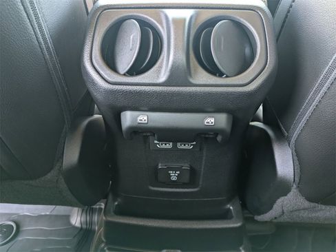 Used 2023 Jeep Wrangler Altitude image 31