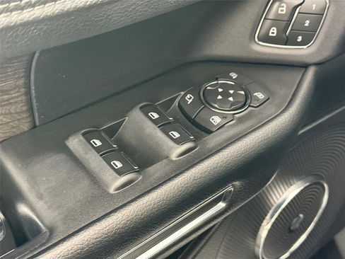 Used 2019 Ford Expedition Max Limited image 30