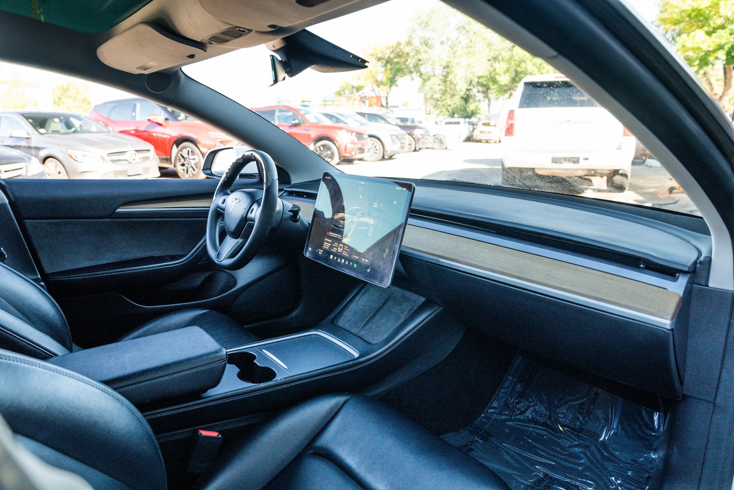 Used 2022 Tesla Model 3 Long Range AWD/4WD image 22