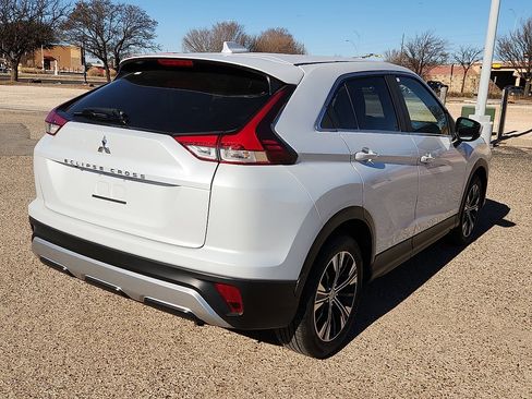 Used 2022 Mitsubishi Eclipse Cross SE image 3