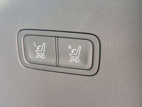 Used 2025 Hyundai Santa Fe SEL FWD image 54