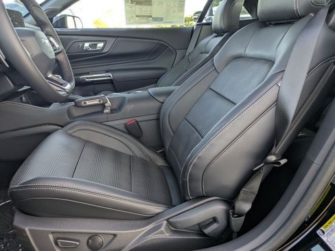 New 2026 Ford Mustang GT Premium w/ GT Performance Package RWD image 4