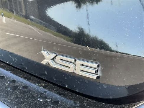 Certified 2024 Toyota Highlander XSE image 11