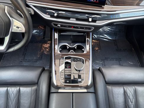Used 2026 BMW X7 xDrive40i AWD/4WD image 23