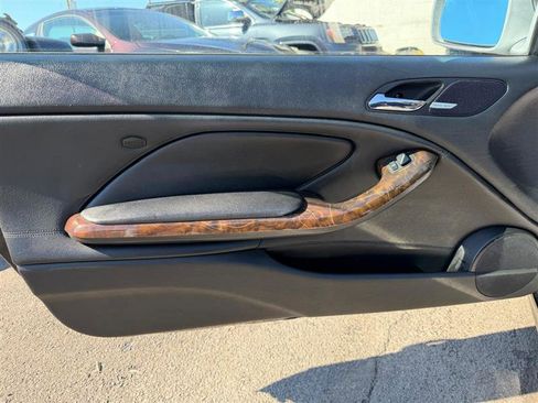 Used 2002 BMW 325Ci Convertible image 11