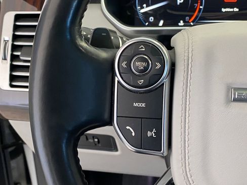 Used 2014 Land Rover Range Rover HSE image 17