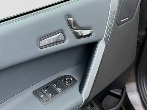 New 2026 BMW iX xDrive45 w/ M Sport Package image 23