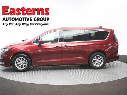 Used 2023 Chrysler Voyager LX FWD image 55