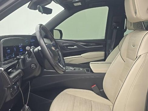 Used 2023 Cadillac Escalade Sport AWD/4WD image 5