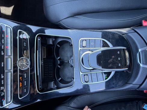 Certified 2017 Mercedes-Benz E 300 4MATIC image 23