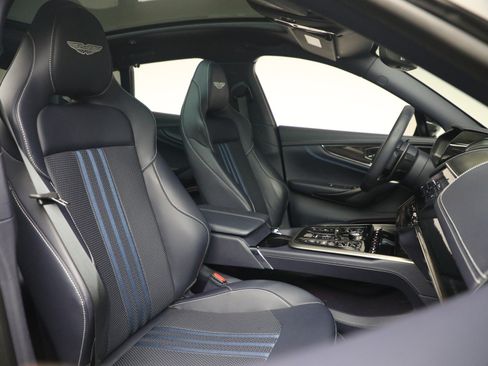 Used 2025 Aston Martin DBX 707 AWD/4WD image 22
