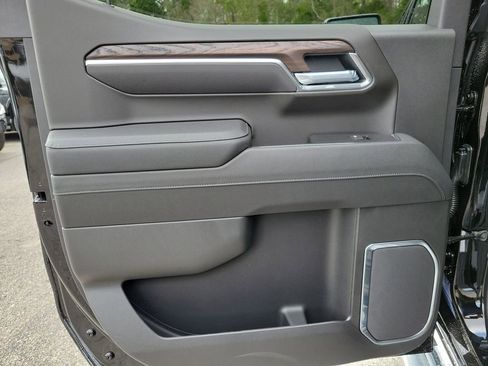 New 2026 GMC Sierra 1500 SLT w/ SLT Premium Plus Package image 8