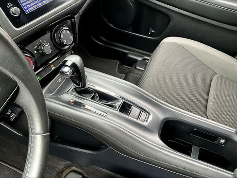 Used 2019 Honda HR-V Sport image 16