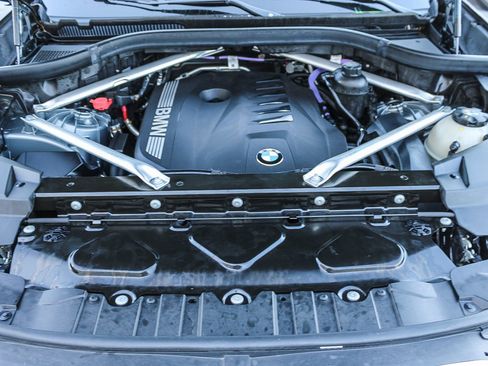 Used 2024 BMW X5 sDrive40i w/ Parking Assistance Package image 27